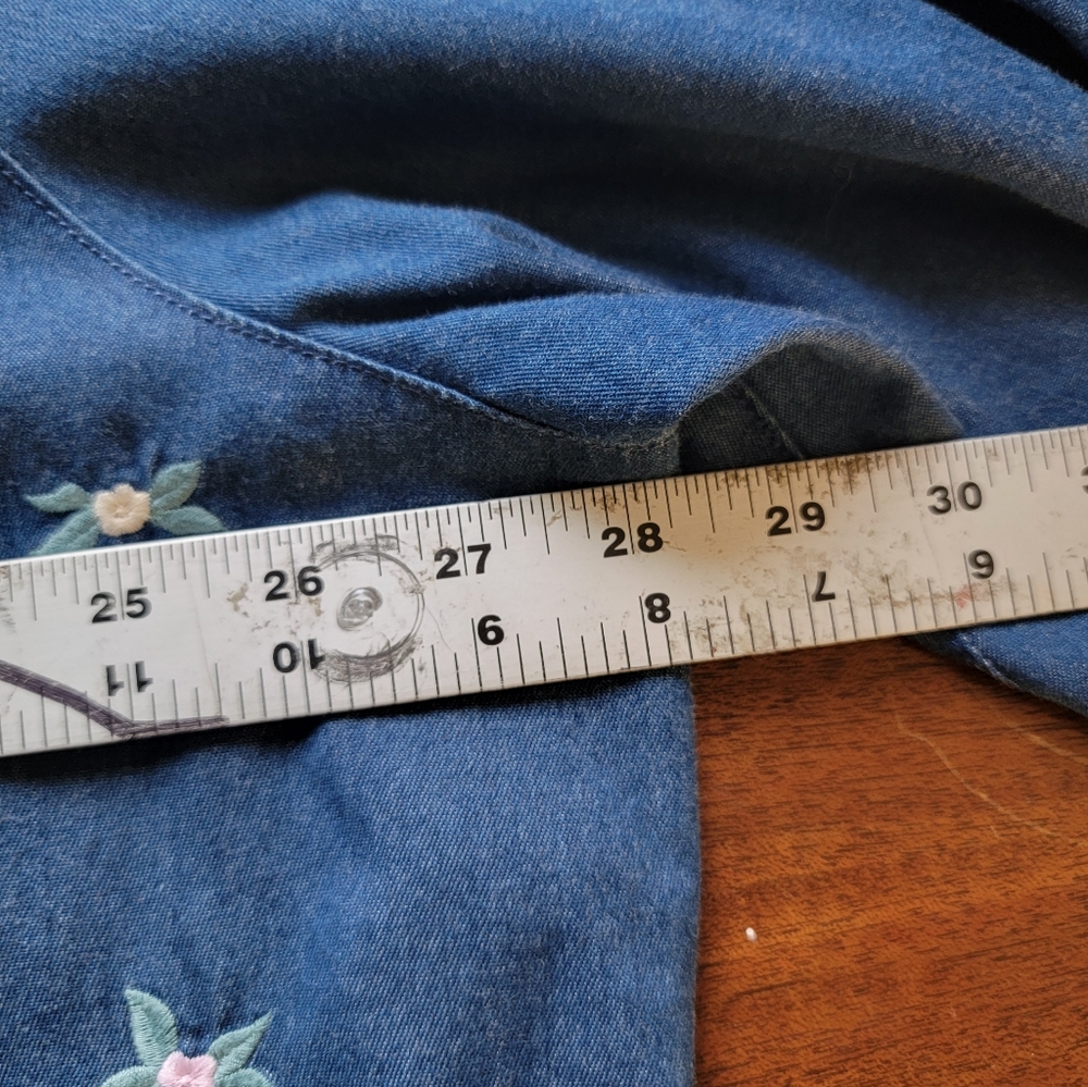 Embroidered Denim Button-Up Shirt Jacket With Subtle Rhinestones - Picture 4 of 16